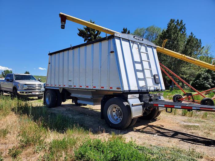 Used 2021 Western Hopper Trailer Set - 38' + 20'