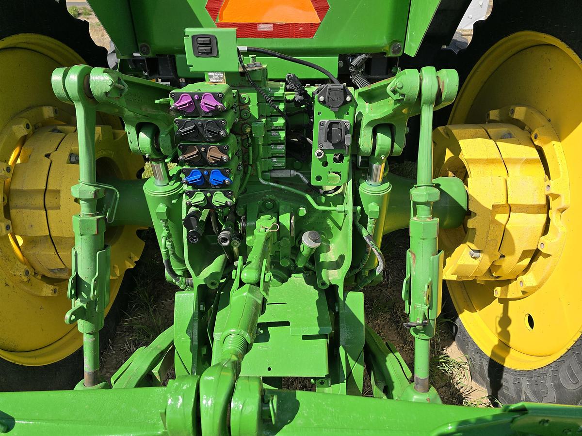 Used 2012 John Deere 8285R Tractor w/ IVT
