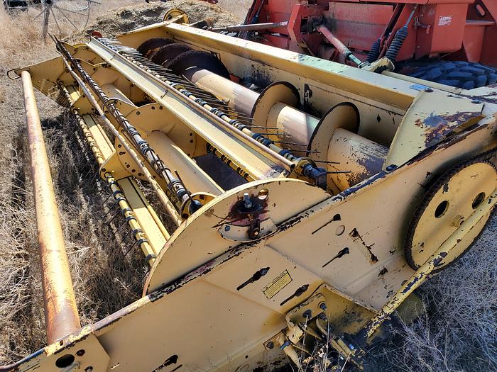 Used 14' New Holland 1118 Windrower