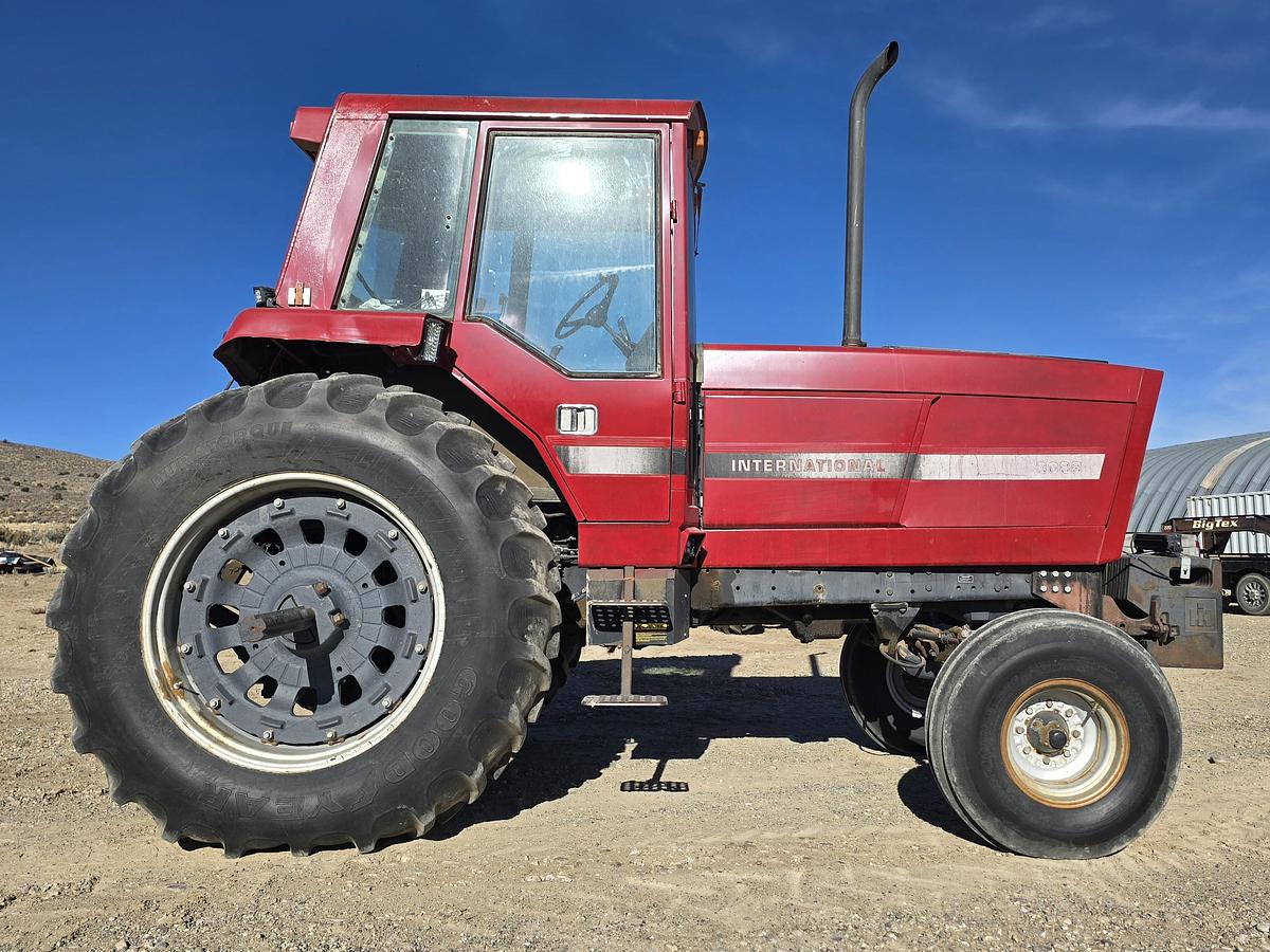 Used International 3088 Tractor