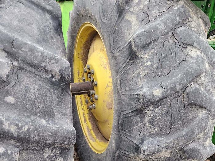 Used 1993 John Deere 8570 Tractor