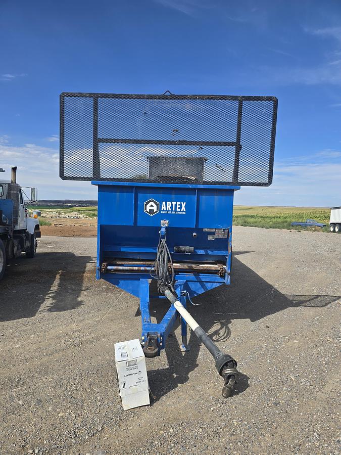 Used 2021 Artex SBX800 Manure Spreader
