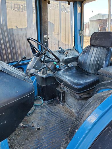 Used 1991 Ford 8830 Tractor w/ Loader