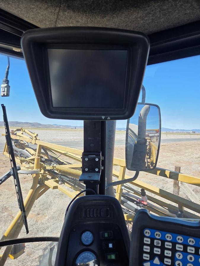 Used 2002 Ag-Chem Rogator 1254 Sprayer w/ 4500 hrs