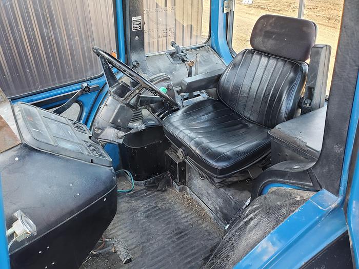 Used 1991 Ford 8830 Tractor w/ Loader