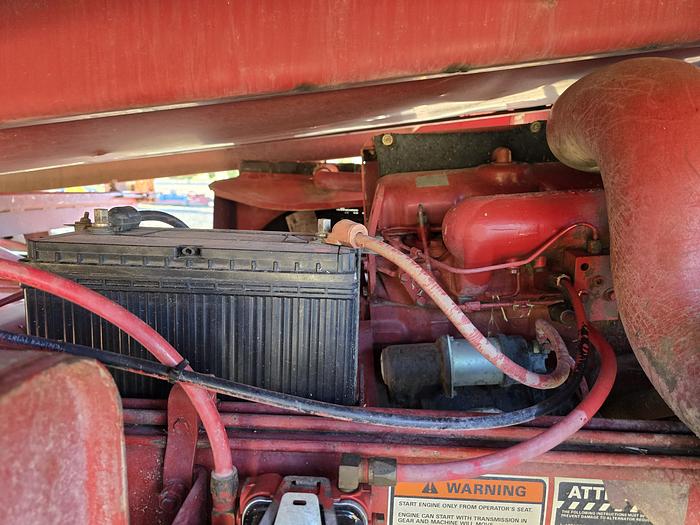 Used New Holland 1085 Balewagon