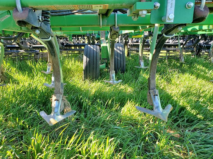 Used 2021 John Deere 730 / 1910 Air Drill