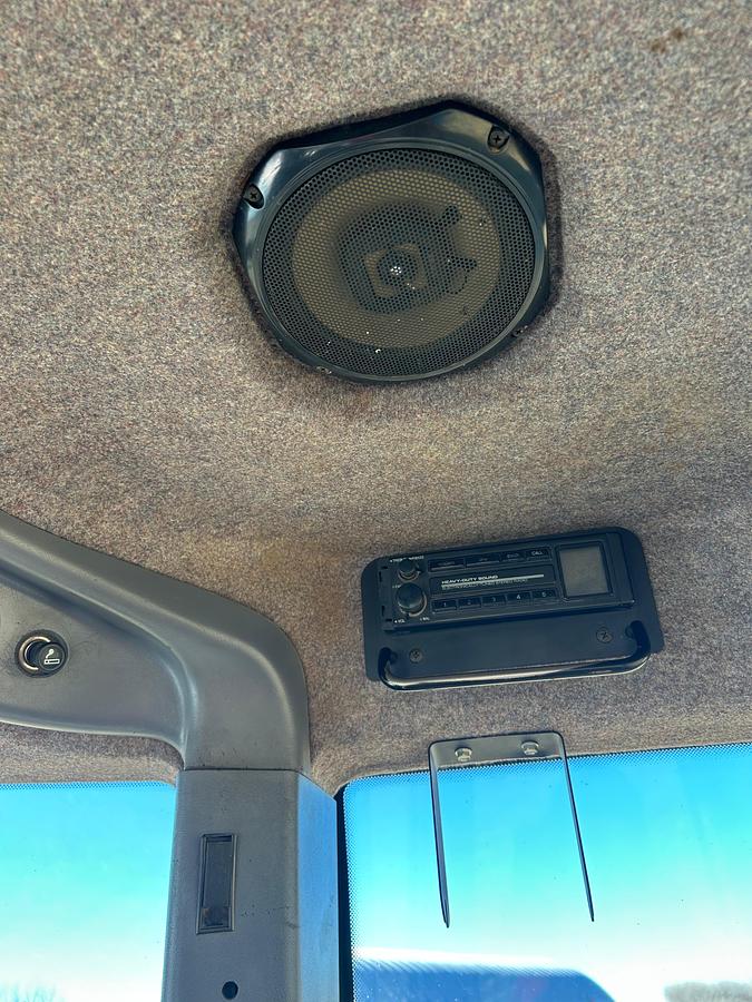 Used 1995 Ford / New Holland 8770 Tractor ** New Engine **