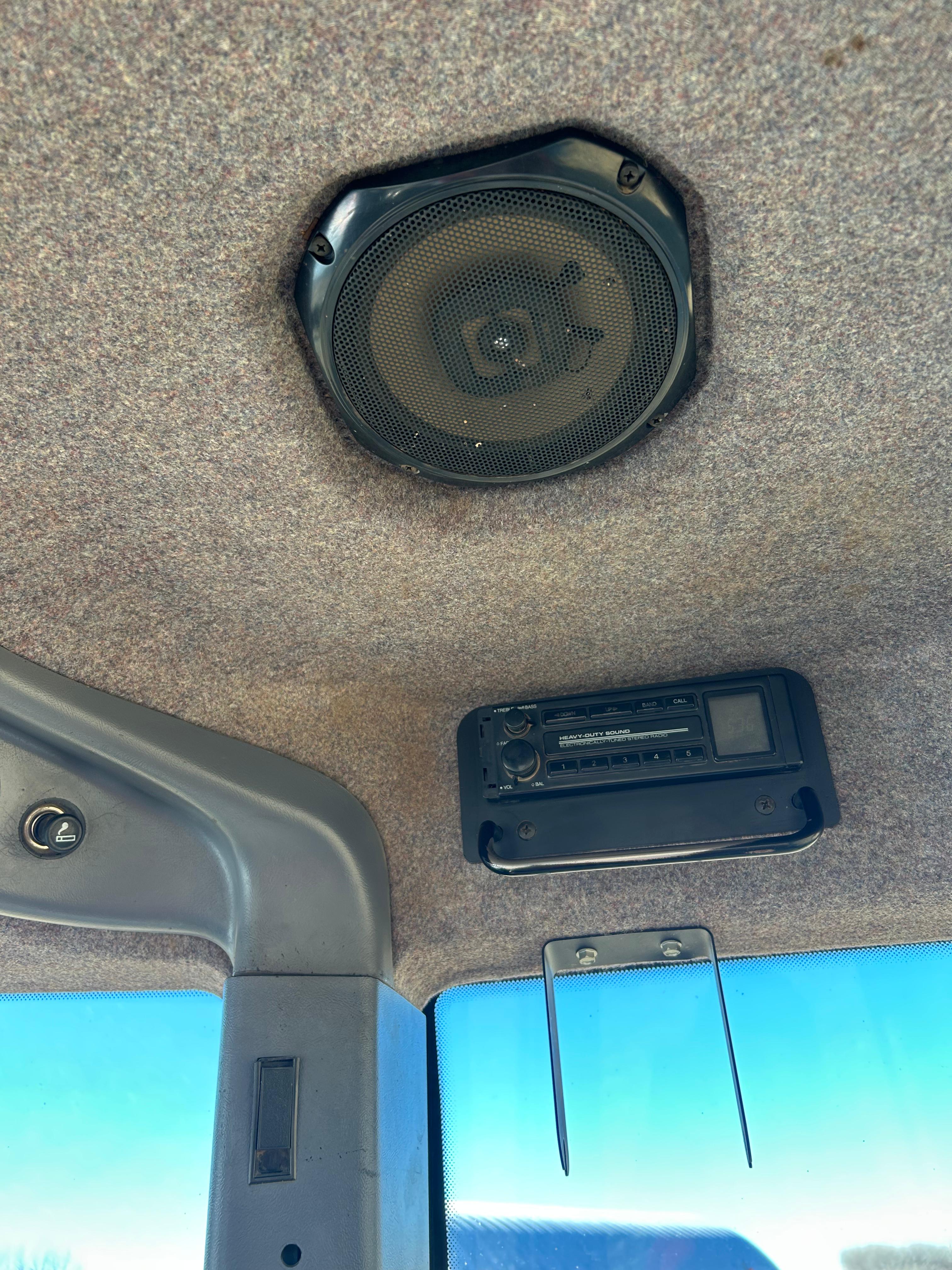 Used 1995 Ford / New Holland 8770 Tractor ** New Engine **