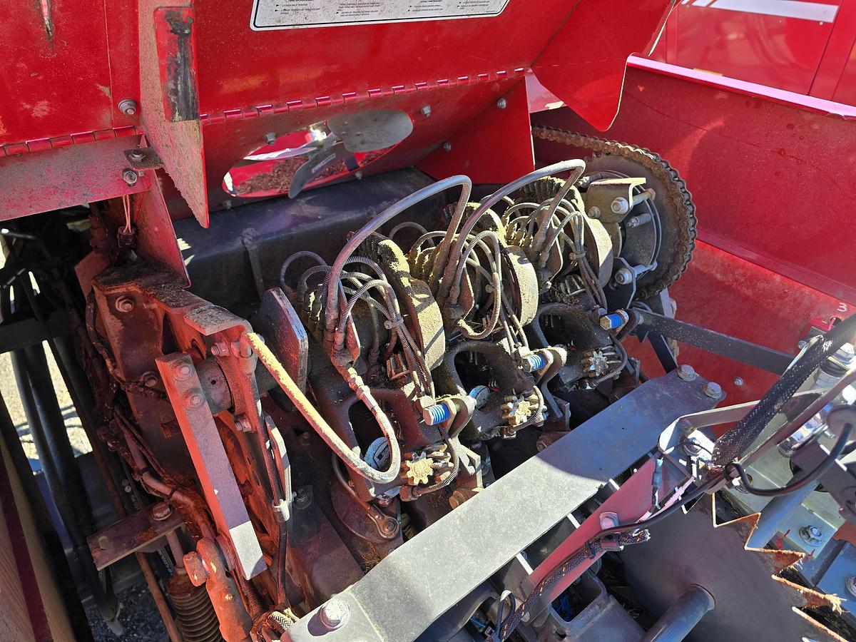 Used 2024 Massey Ferguson 1844S Baler + Staheli DewPoint 331 Hay Steamer