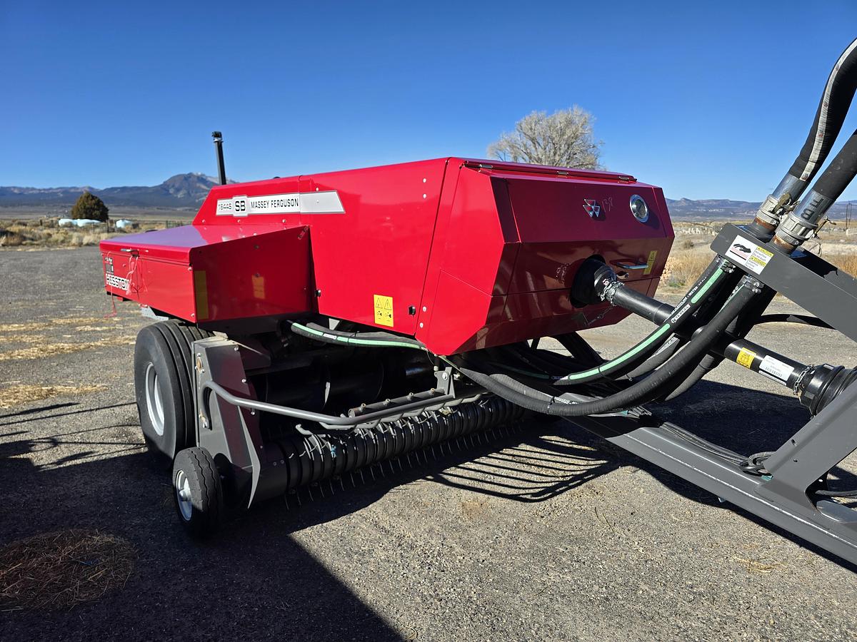 Used 2024 Massey Ferguson 1844S Baler + Staheli DewPoint 331 Hay Steamer