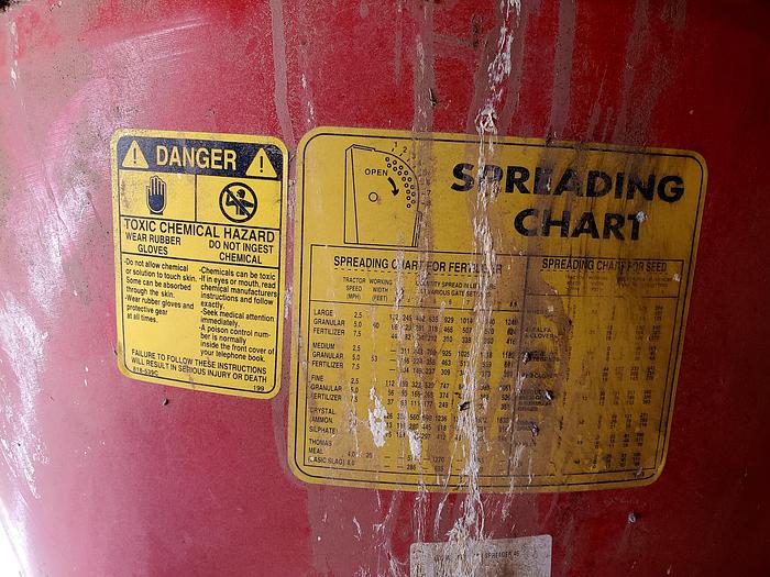 Used 2013 Cosmo P500 3pt Fertilizer Spreader