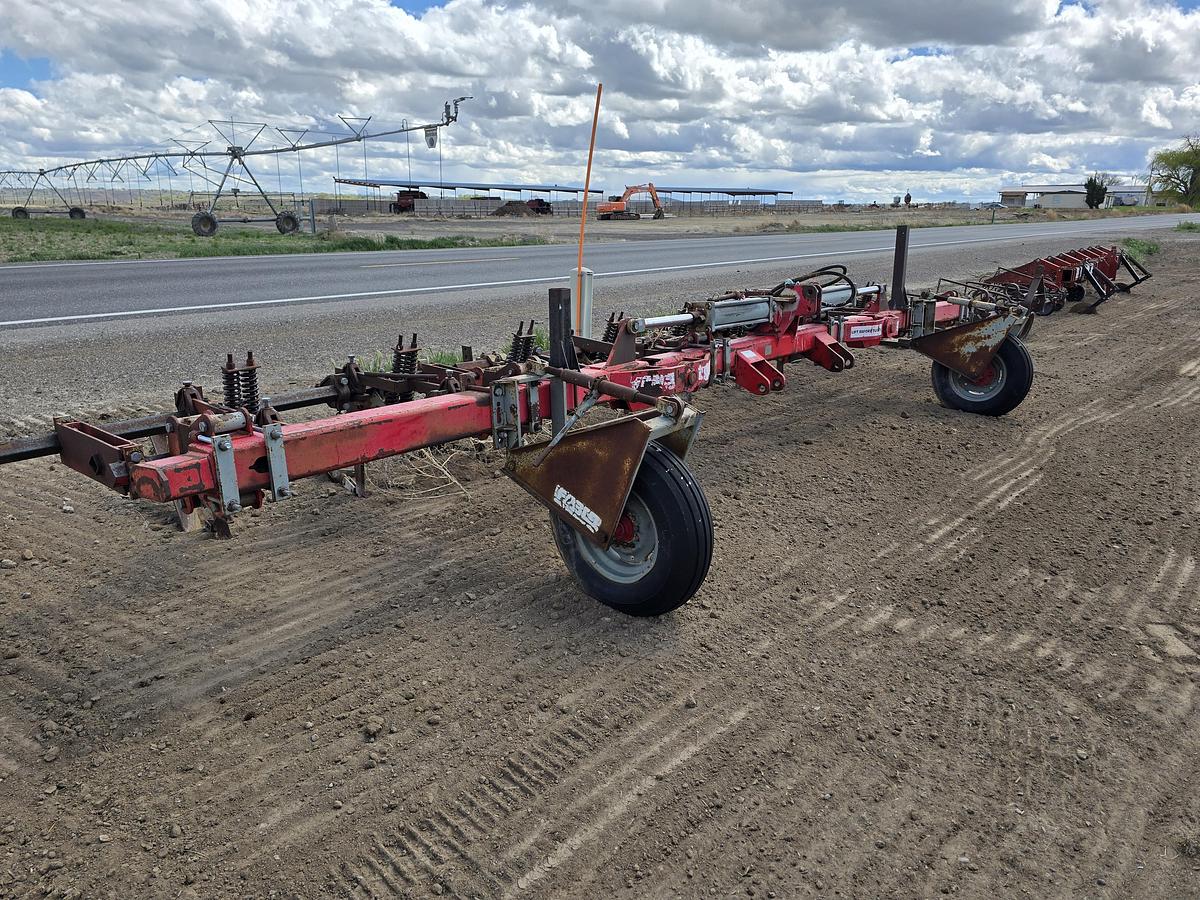 Used 25' Fabco  Folding Currugator Toolbar