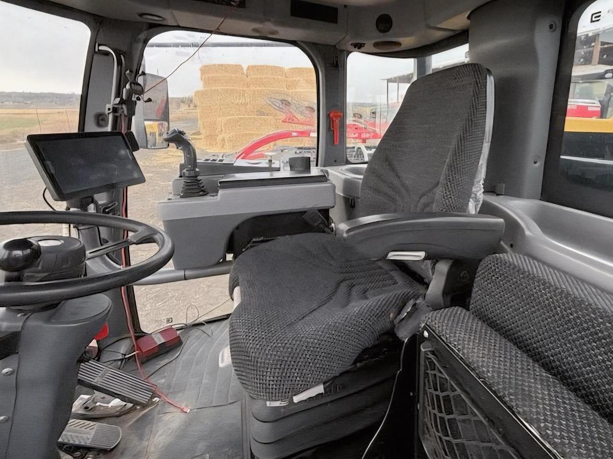 Used 2015 Mil-Stak SP/3100 Bale Stacker