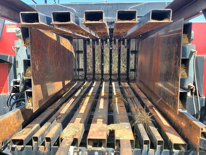 Used 2007 Case LBX432 3x4 Baler w/ Accumulator