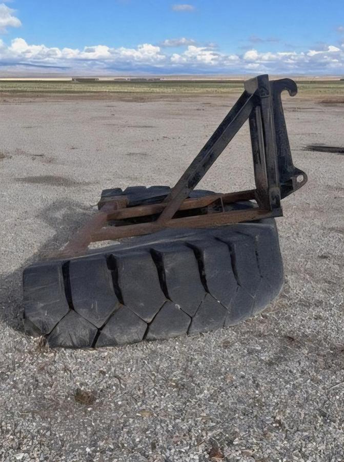 Used 3pt Rubber Tire Scraper