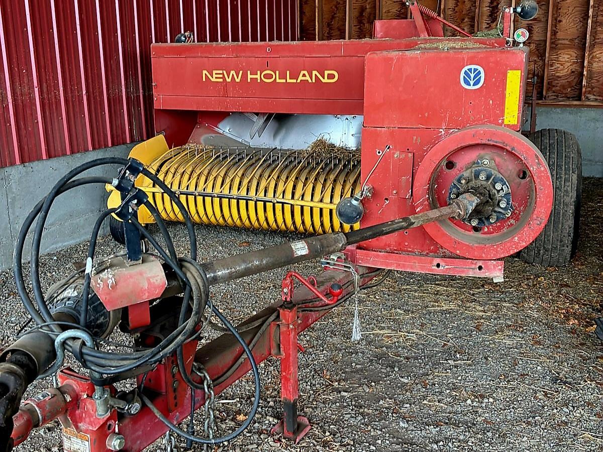 Used 2003 New Holland 580 Baler