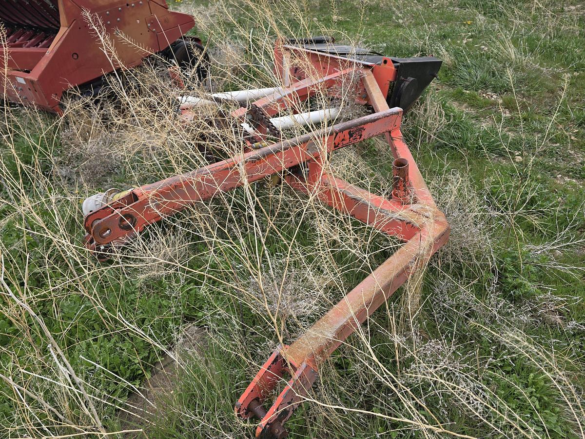 Used Milestone Pivot Track Closer