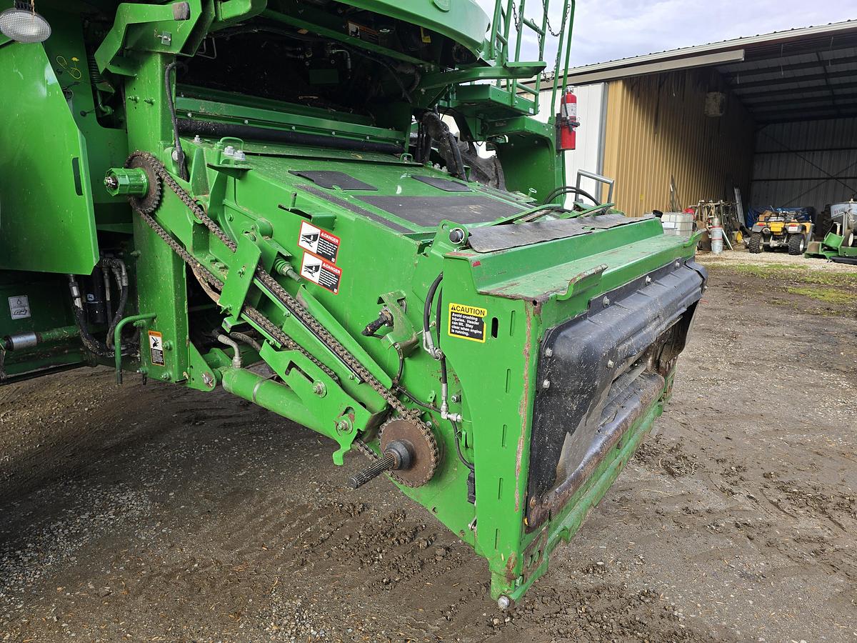 Used 2018 John Deere S780 Combine
