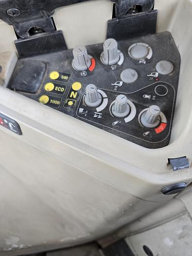 Used 2012 Massey Ferguson 8670 Tractor ** GOING TO AUCTION **