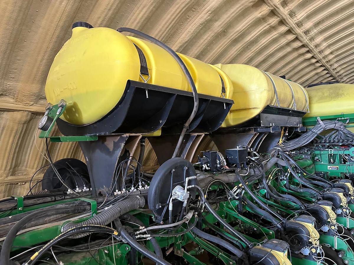 Used 24R30 John Deere 1770NT High Speed Precision Planter