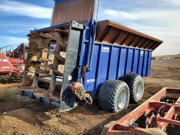 Used 2017 JBS VMEC2048 Manure Spreader
