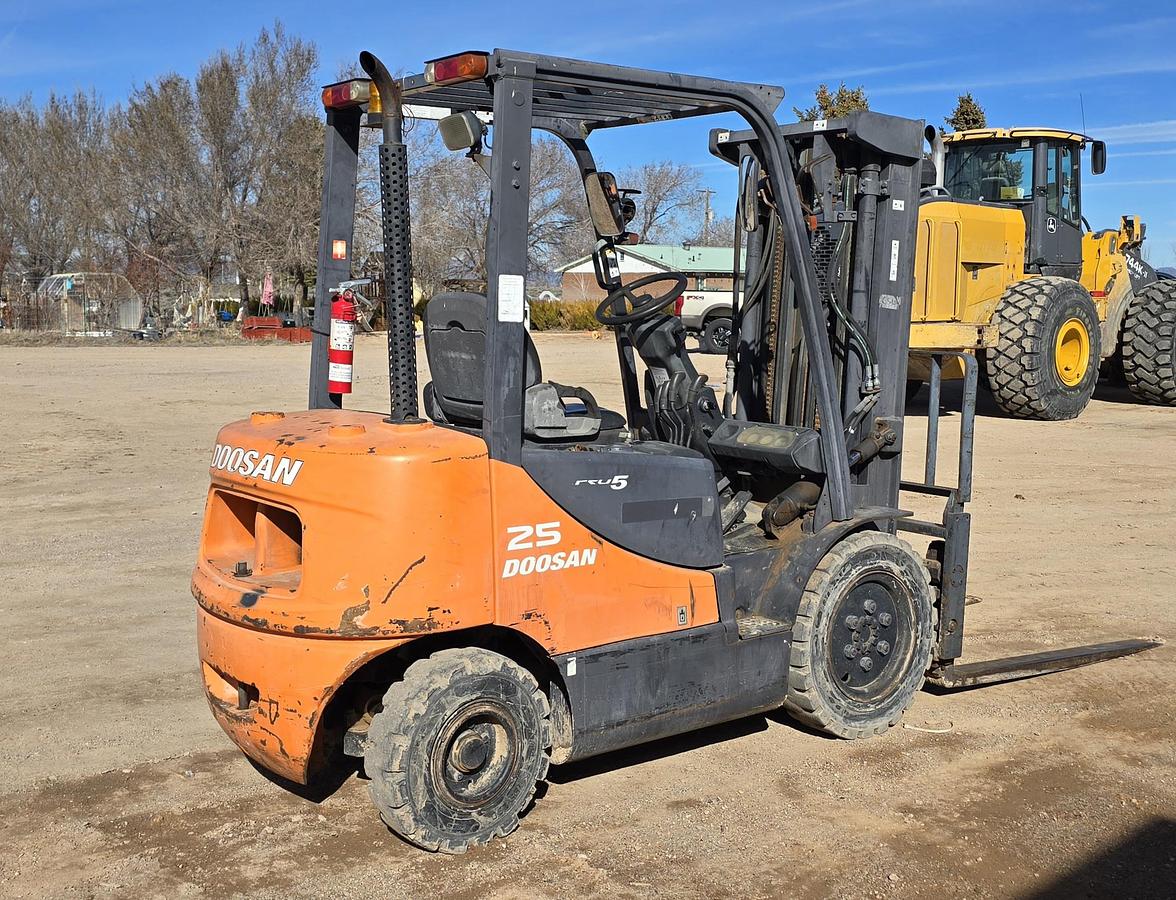 Used 2012 Doosan D25S Forklift