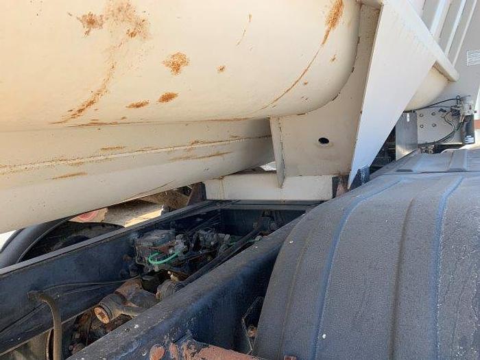 Used 2001 Interational 4900