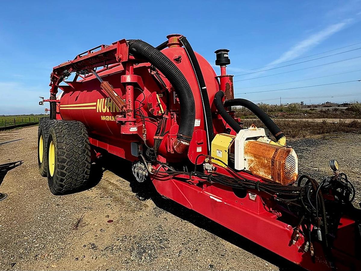 Used Nuhn Magnum QT Manure Tank Train