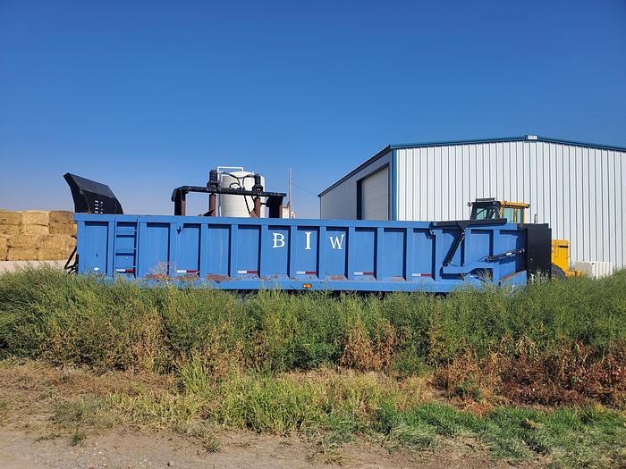Used 2014 BIW 30' Silage Trailer