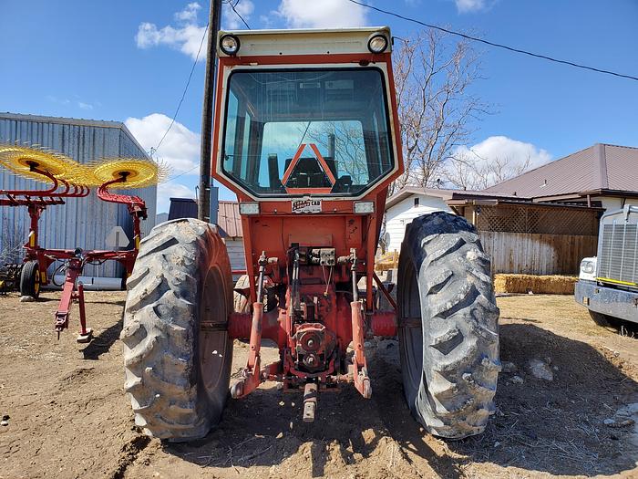 Used International 856 Tractor w/ Loader