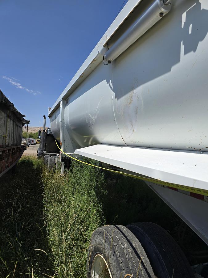 Used 2017 32' Brazos End Dump Trailer