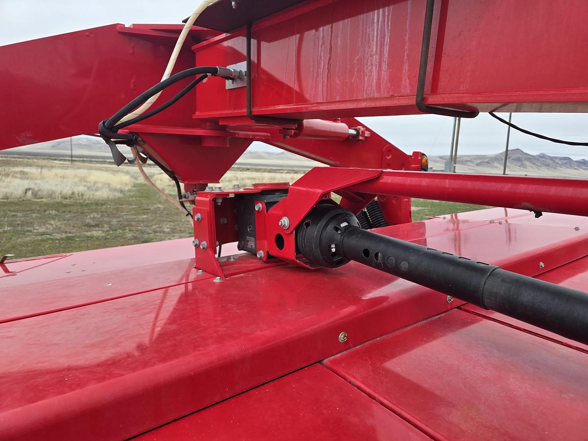 Used 2023 Massey Ferguson 1316S Mower Conditioner ** Like New **