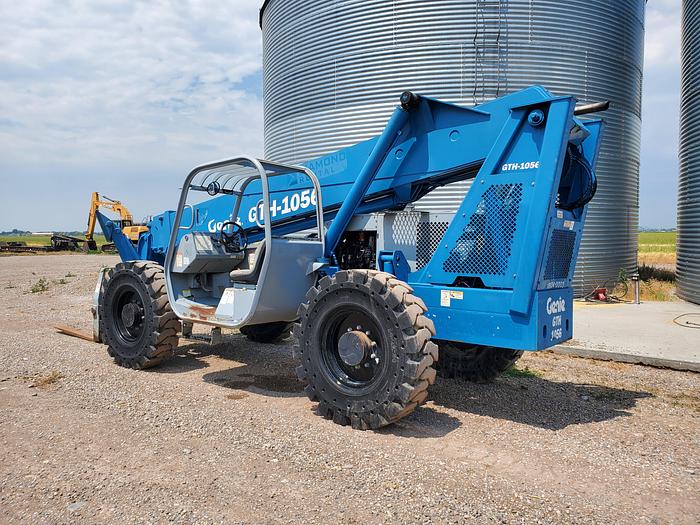 Used 2006 Genie GTH-1056 Telehandler w/ 3800 hrs