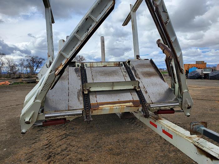 Used 2004 NW Ag Bale Chaser - Bale Stacker
