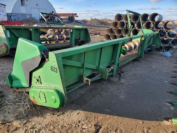 Used 12R22 John Deere 844 Corn Header