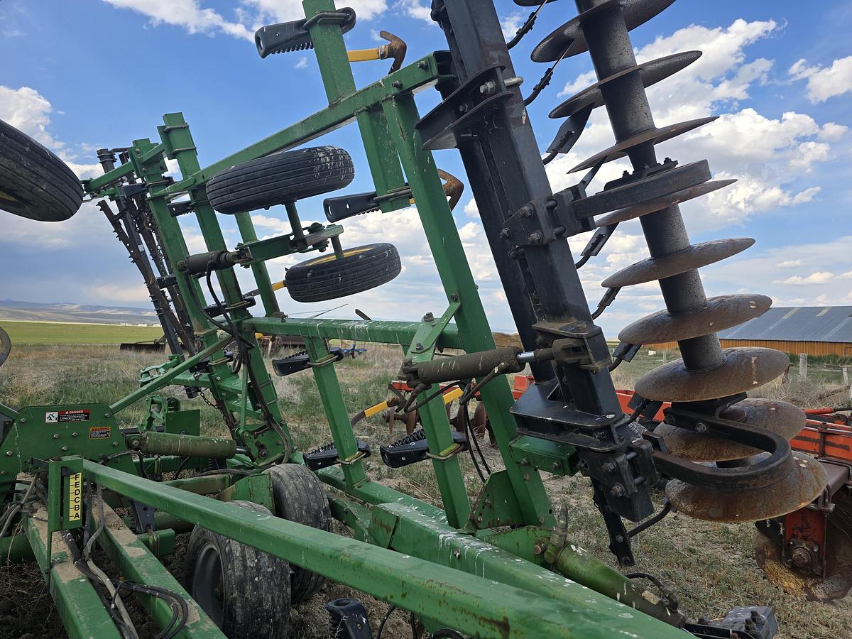 Used 27' John Deere 726 Soil Finisher