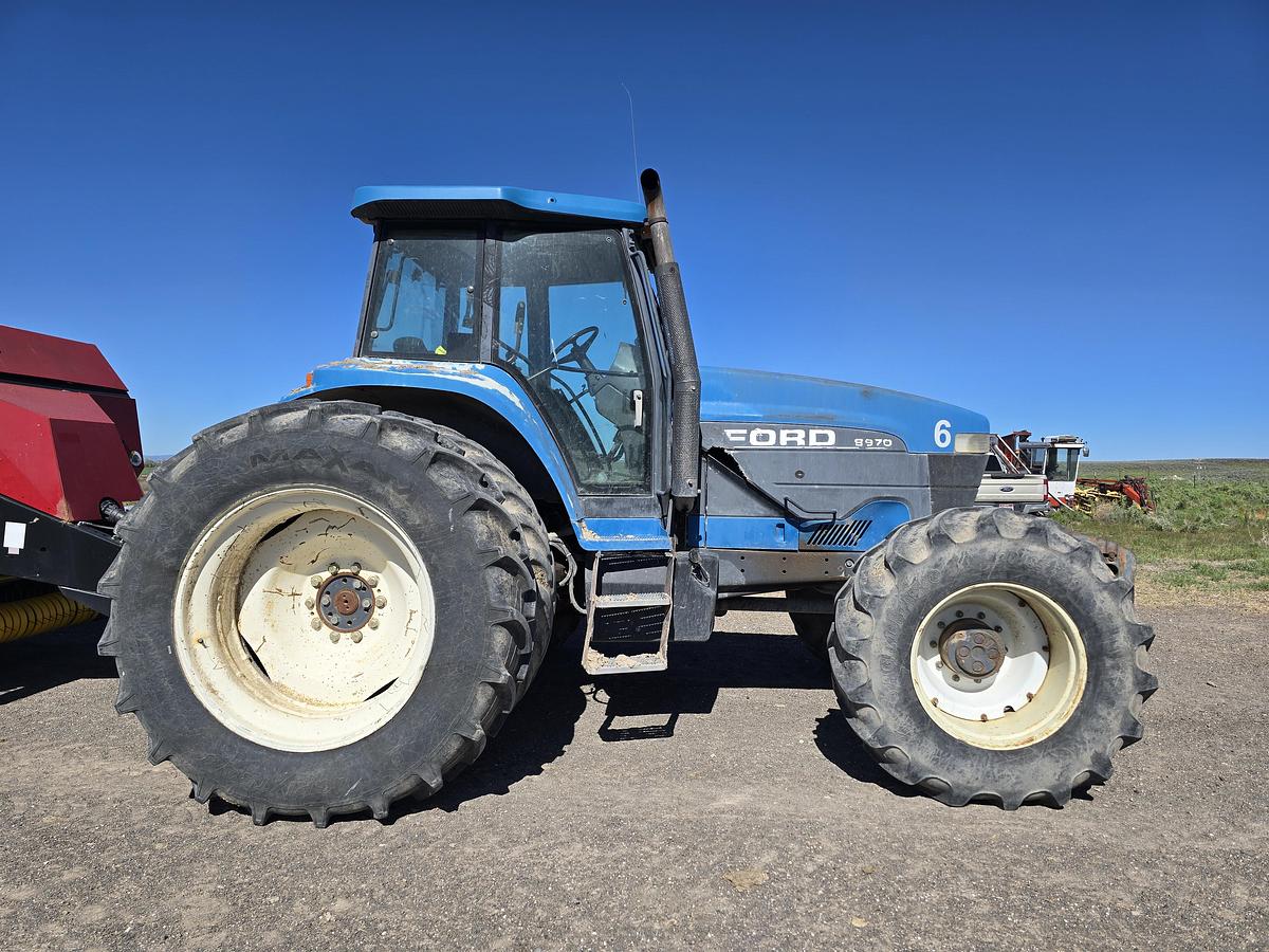 Used ** Going to Auction ** Ford Genesis 8970 Tractor