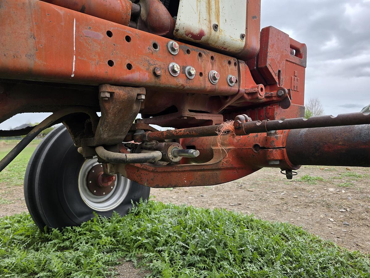 Used International 1486 Tractor w/ Loader