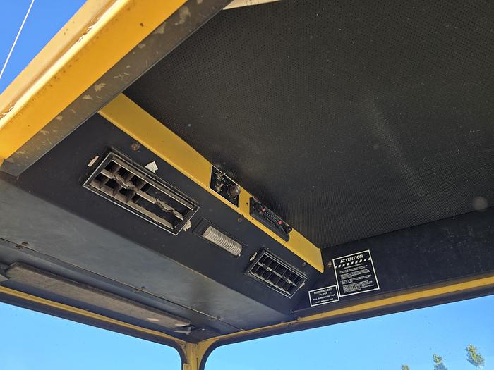 Used New Holland 1085 Balewagon