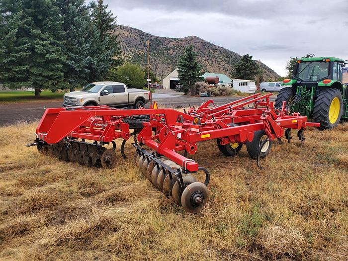 Used Sunflower 4511 Disk Ripper - 11 Shank