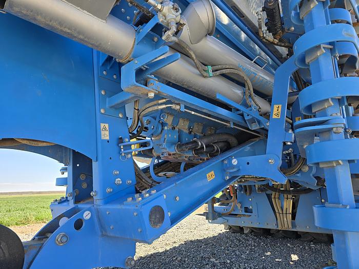 Used 2022 Lemken Compact Solitair 9K Precision Planter