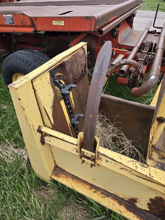 Used New Holland 1075 Balewagon ** Needs Computer **
