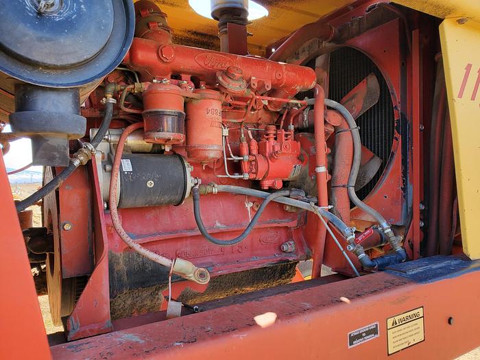 Used 14' New Holland 1118 Windrower