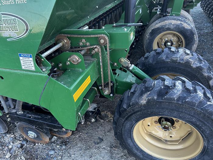 Used 2022 Great Plains 20' Grain Drill and No-Till Caddy ** 6" spacing**