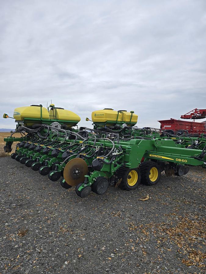 Used 2021 John Deere DB60 Planter - 24R30