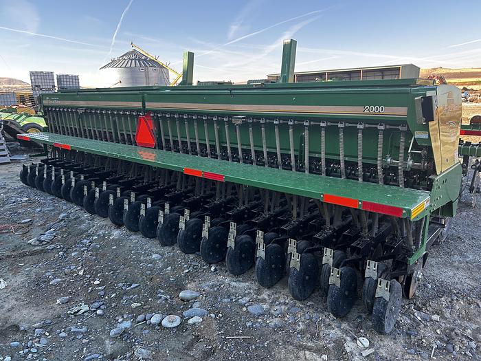 Used 2022 Great Plains 20' Grain Drill and No-Till Caddy ** 6" spacing**