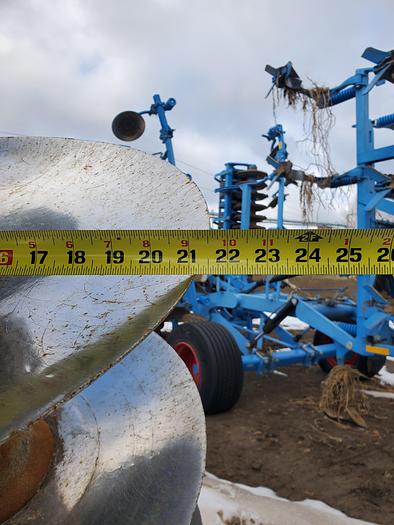 Used 34' John Deere 2625 Tandem Disk