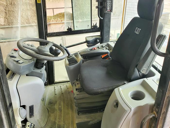 Used 2022 Caterpillar 910 Wheel Loader