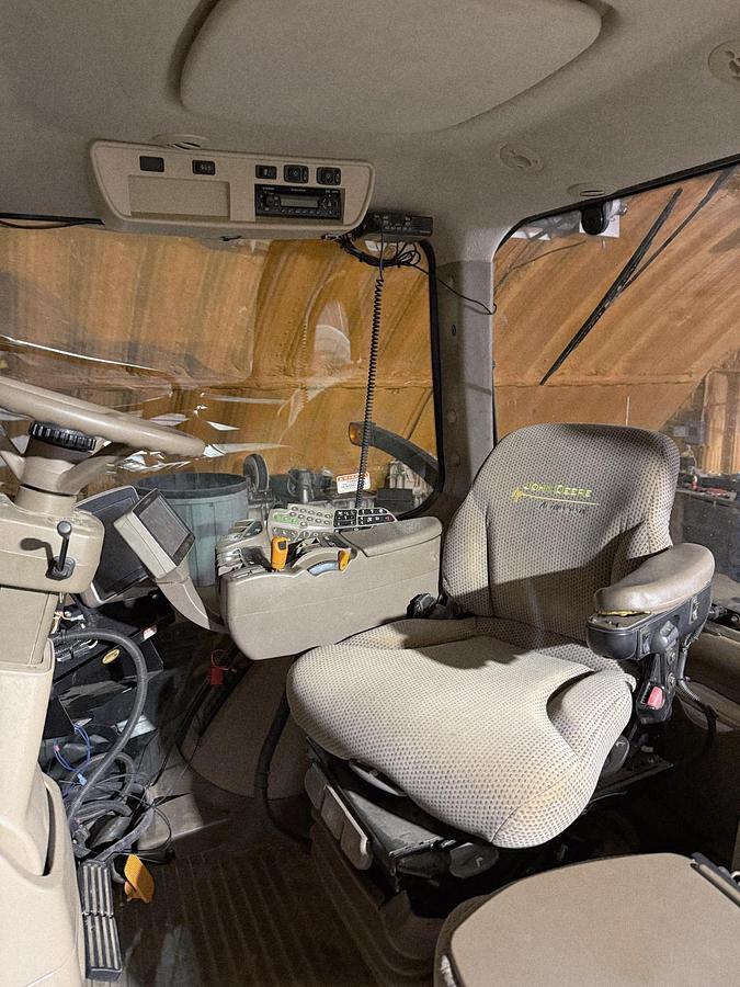 Used 2012 John Deere 8335R Tractor w/ IVT + ILS